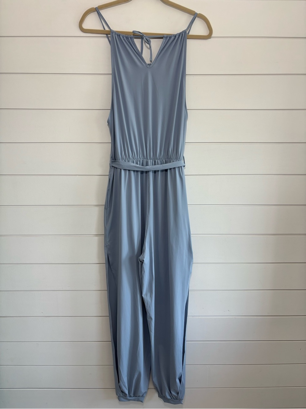 Halara Sleeveless Tie Back Belted Pocket Cut Out Cool Touch Jumpsuit-UPF50+   S - Picture 5 of 11